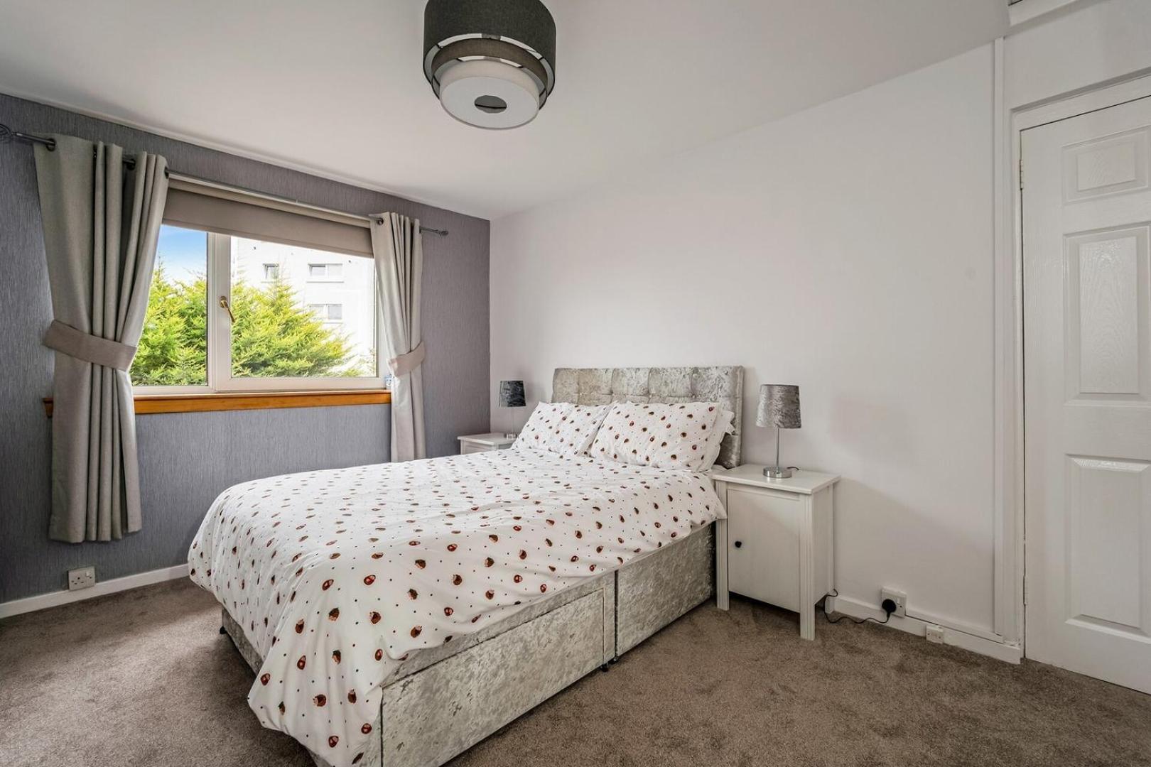 Centrally Situated 1 Bedroom House In Cumbernauld Exterior photo